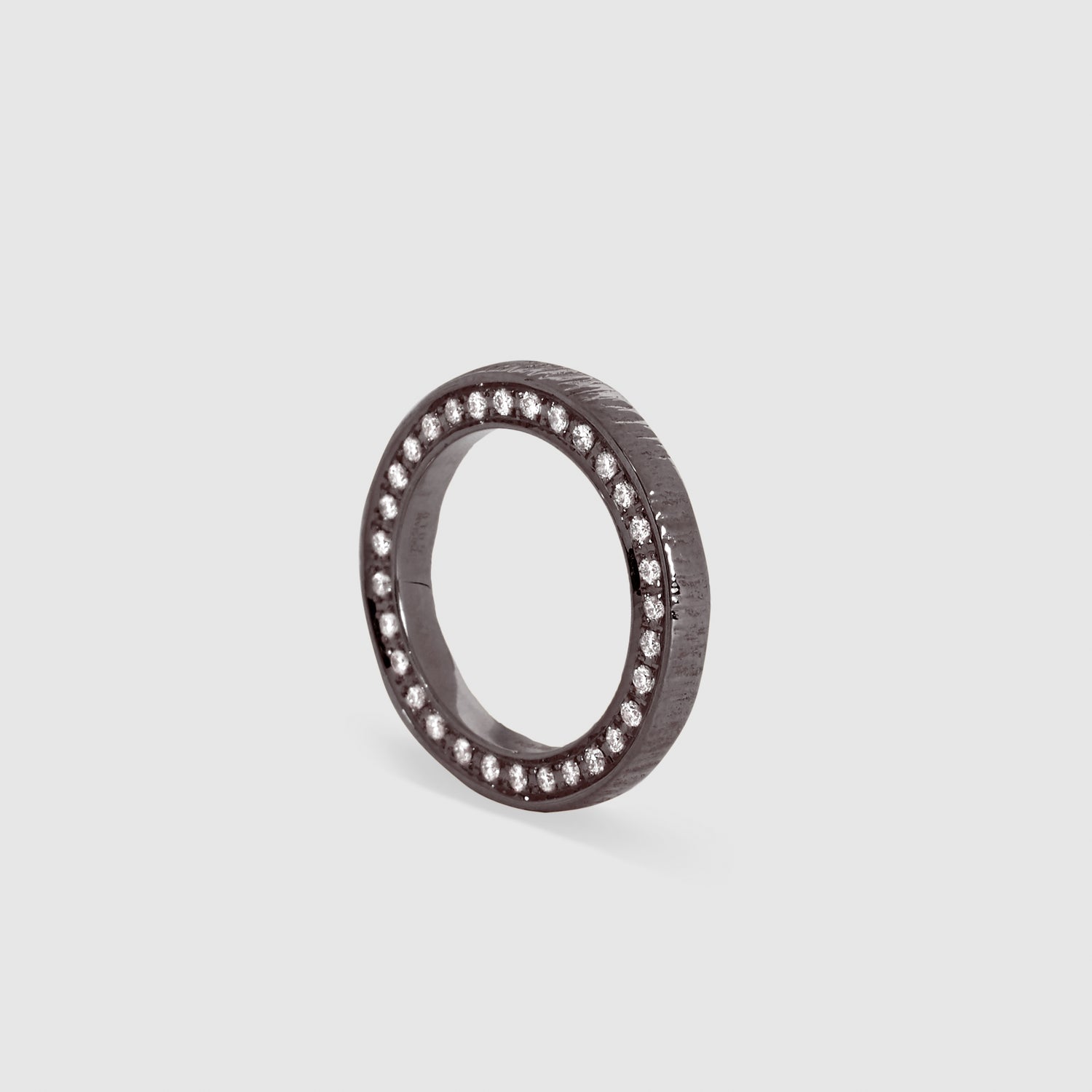 Round III Ring