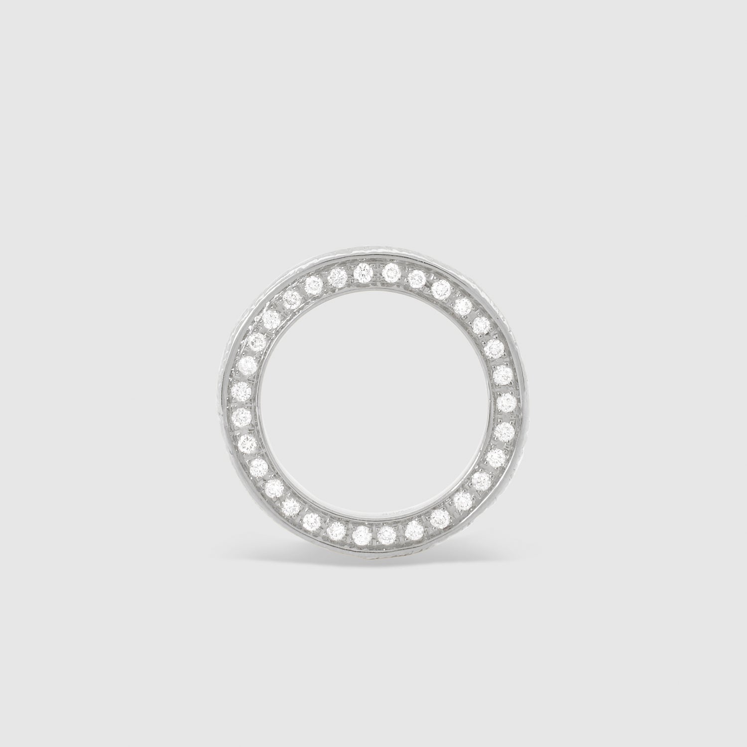Round III Ring
