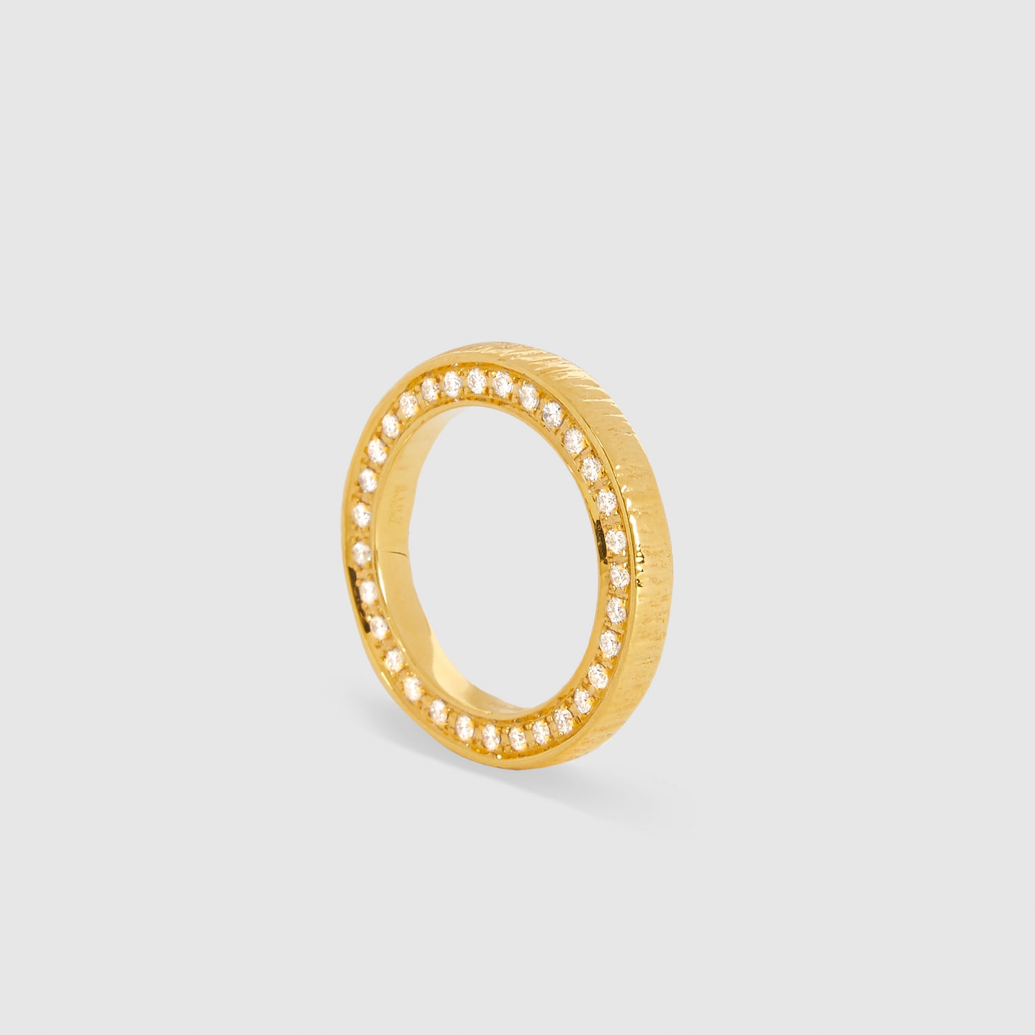 Round III Ring