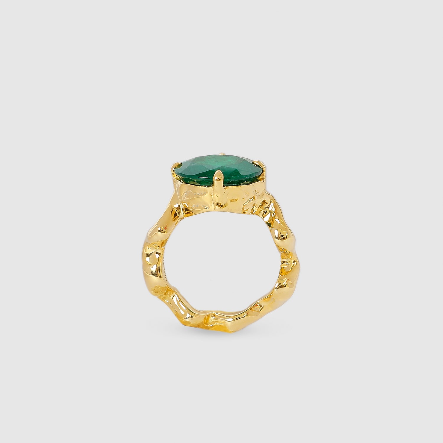 Round Emerald Paysage Ring